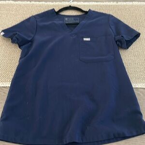 Figs XS top navy Catarina